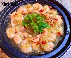 Claypot Shrimp with Cellophane Noodles (姜蒜粉絲蝦煲)