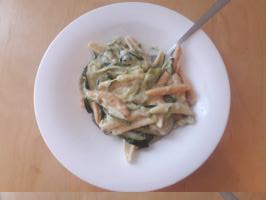Pasta corta con zucchine e gorgonzola