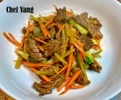 Spicy Shredded Beef with Celery and Carrots