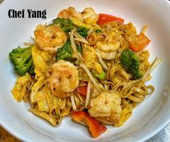 Spicy Shrimp Stir-Fry Noodles