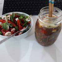Noodle jar peppers and tomato 