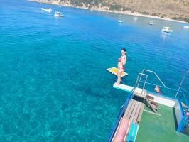 Vacanze in Sardegna 2022 - i tuffi dalla barca