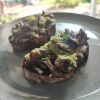Mushrooms bruschette