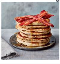 Breakfast: Rye & almond milk pancakes with crispy bacon