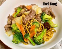 Beef and Vegetable Stir-Fry with Noodles (Beef Lo Mein)