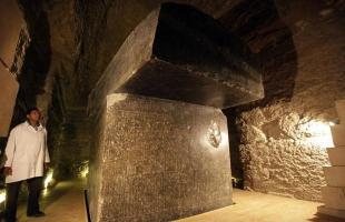 The unsolved enigma of the giant sarcophagi of the Egyptian Serapeum of Saqqara
