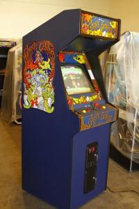 Ghosts n Goblins arcade cabinet