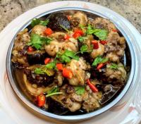 Steam Chicken with Shiitake Mushroom in Black Bean Garlic Sauce (豉汁冬菇蒸雞)