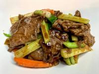 Homemade Beef with Oyster Sauce (蠔油牛肉)🥢🥢🧄🥕
