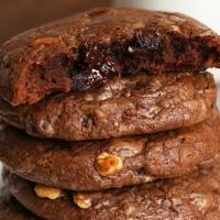 Brownie Fudge Cookies しっとり濃厚♪ ごろごろチョコのブラウニークッキー (with Vi