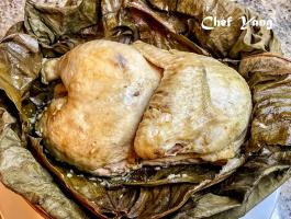 Steamed Chicken in Lotus Leaves 荷葉蒸雞