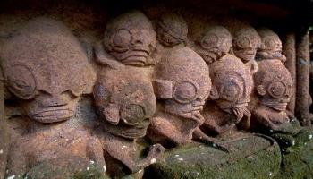 Ancient Astronauts in Polynesia? The Mystery of Nuku Hiva Island
