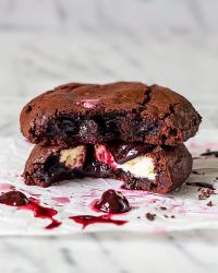 Black Forest Flourless Brownie Cookie dessert  🍪🍫