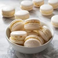 Pure White chocolate Macarons 😍🍥