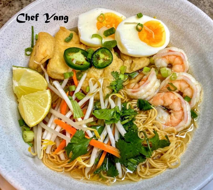 Curry Shrimp Noodle Soup
