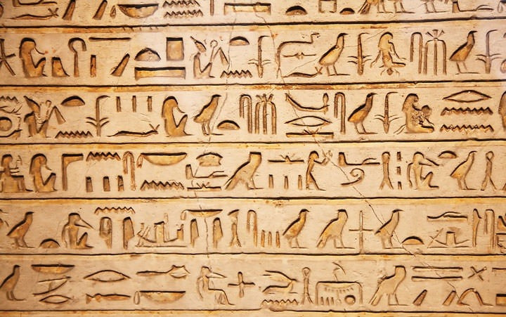Hieroglyphs: the writing of the records