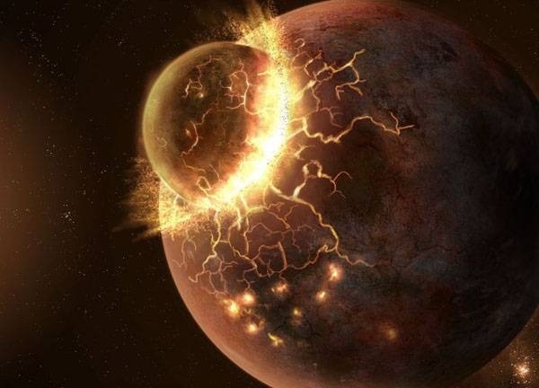 Giaiant impact: a body the size of Mars impacts with the Earth