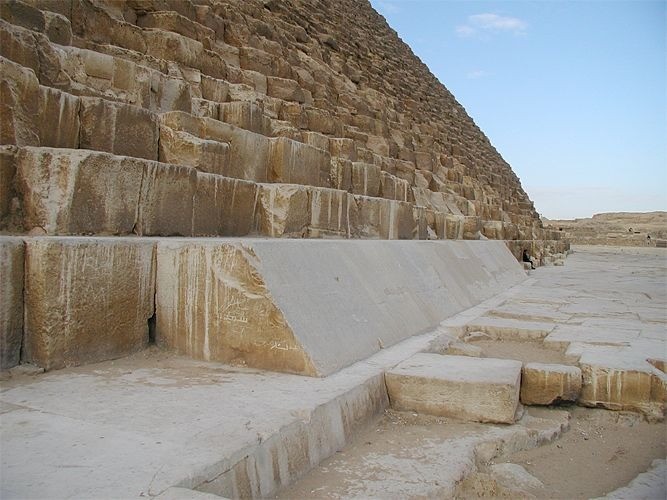 Original casimg stones at the base of the Northern face of the Pyramid.
