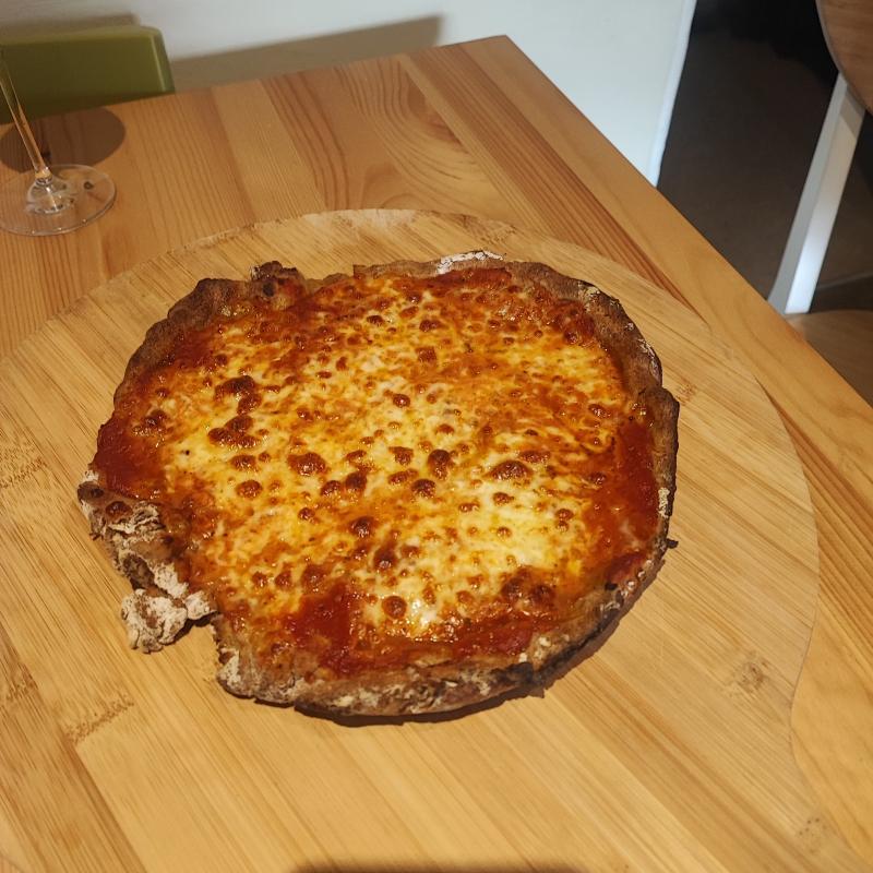 Pizza integrale homemade