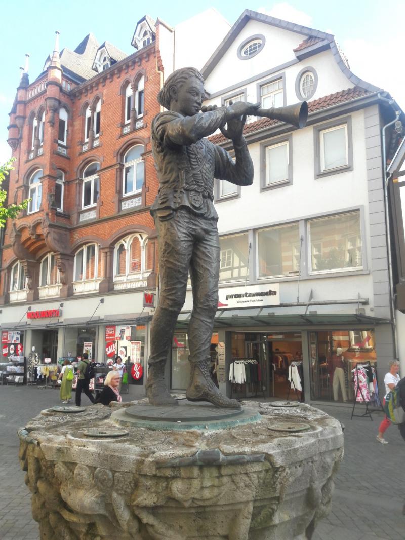 The statue of the Pied Piper in Hameln