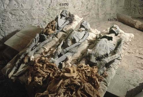Unidentified mummies with certainty from KV 35