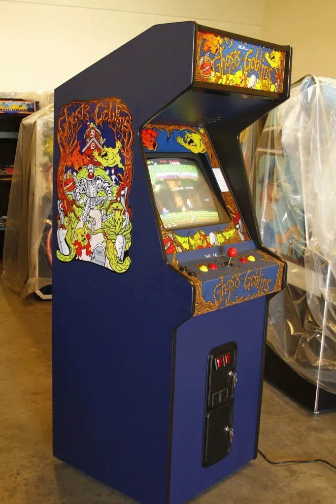 Ghosts 'n Goblins arcade cabinet