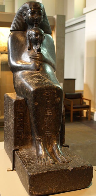 Statue of Senenmut and Neferura