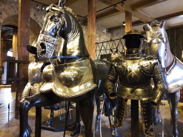 The Tower of London: armors.