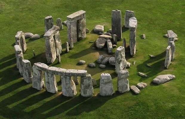 Was Stonehenge used to support an altar to be closer to heaven ?