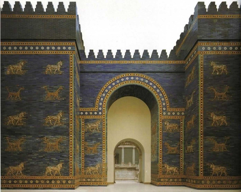 Babylon: the gate of the god