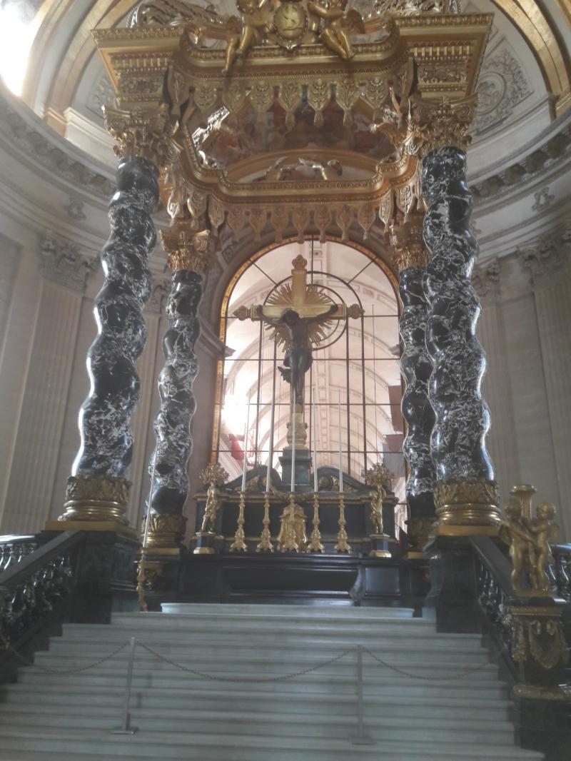 The Invalides: Napoleon's Tomb and the Army Museum