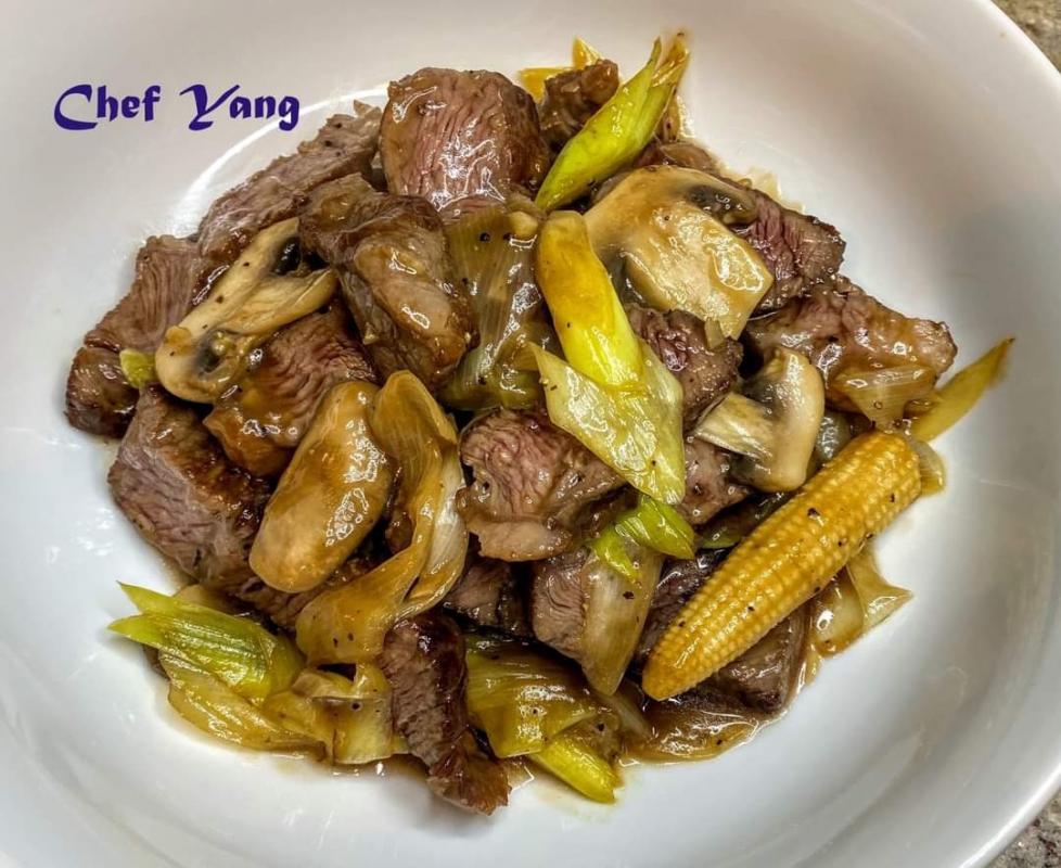 Pan Seared Steak with Mushrooms (Asian Style)
