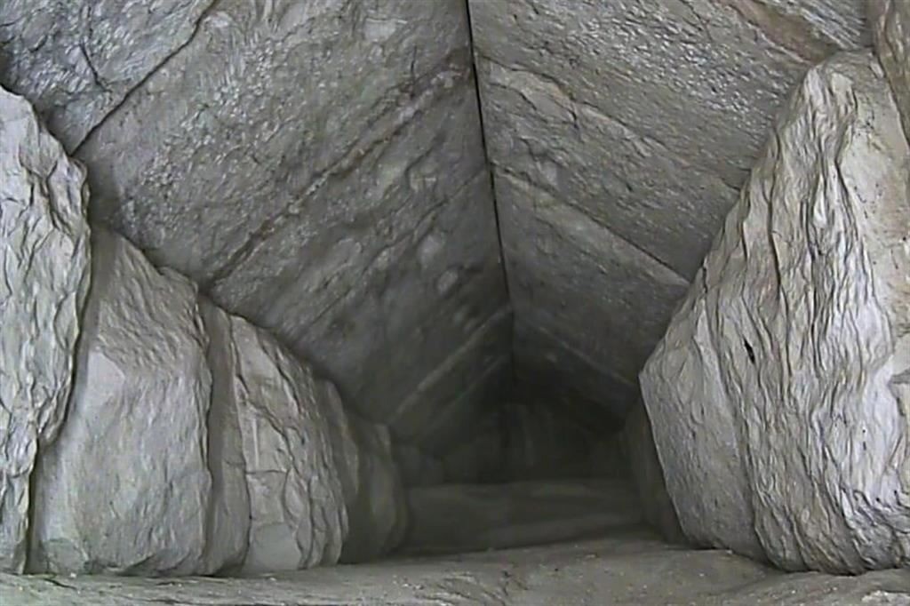 The newly discovered corridor in the Cheops pyramid. From the image it looks like there is a dead en