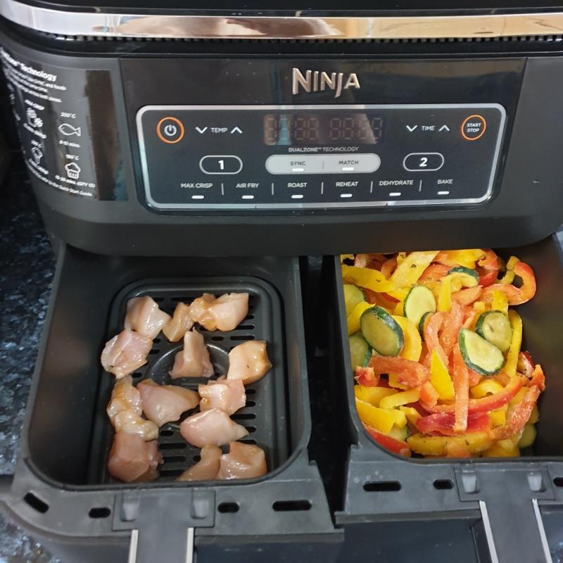 Frozen peppers and normal chicken 🐔