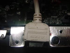 Fitting a standard USB socket to an Xbox