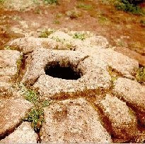 Tholos, the cover of the Santa Cristina's well