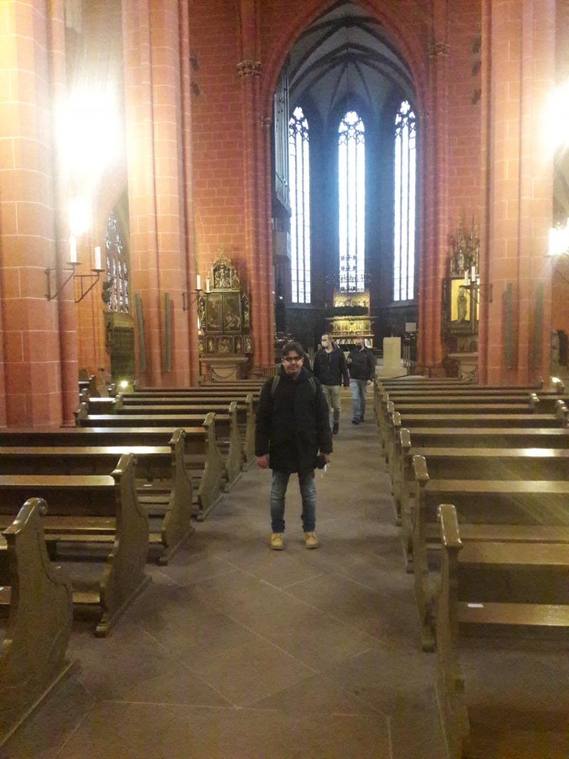 Inside the Frankfurt Dom