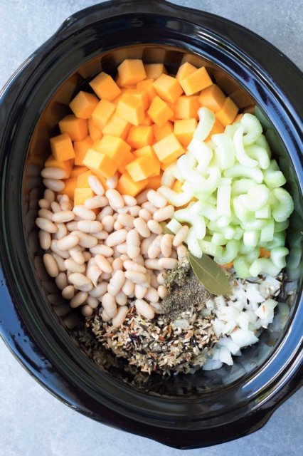Slow Cooker Wild Rice Vegetable Soup